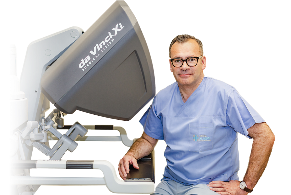 Dr n. med Paweł Szymanowski i robot da Vinci